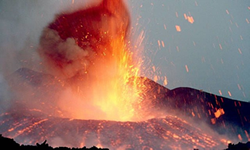 Volcanic eruptions from around the world,Hawaii Volcanoes,Kilauea,Yellowstone,Mt St Helens,Vesuvius,Etna,New Zealands volcanoes,Ruapehu,Montserrat volcanic eruptions