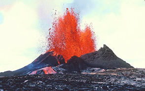 What are some facts about the Kilauea volcano?