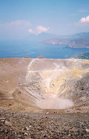 Vulcano crater LKP